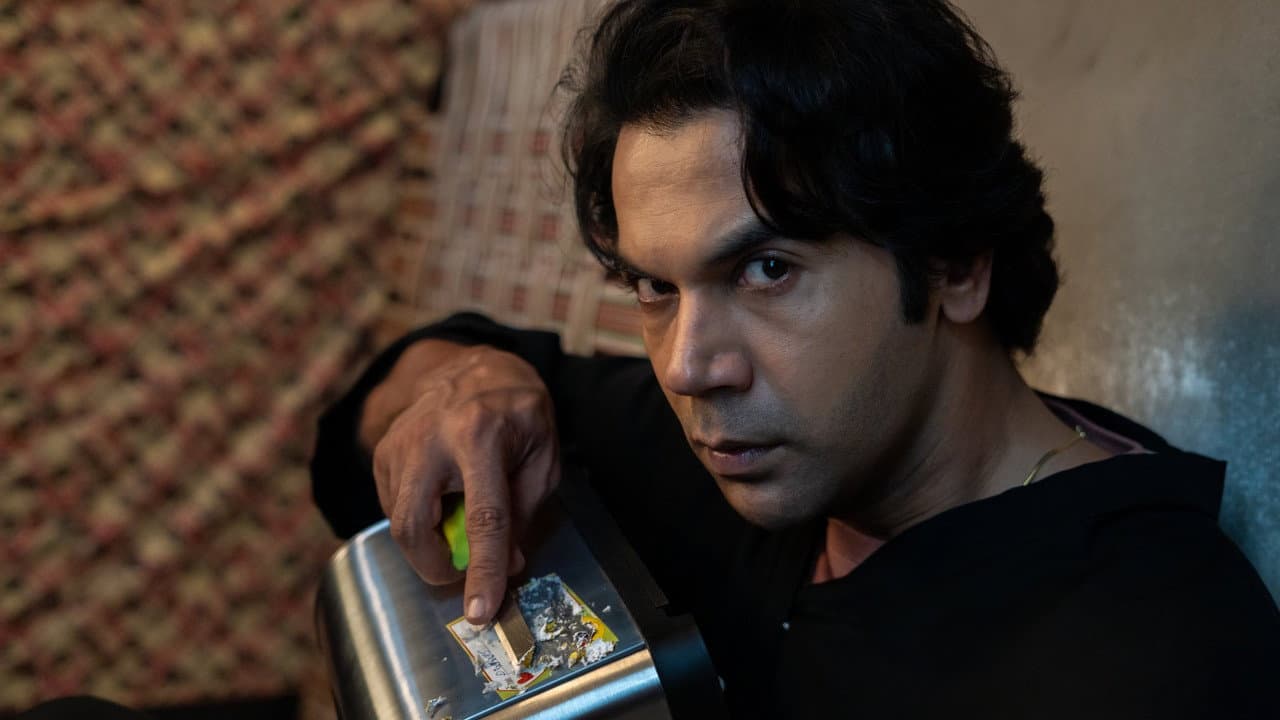 Toaster Movie Review: A Surprising Sci-Fi Thriller still 8