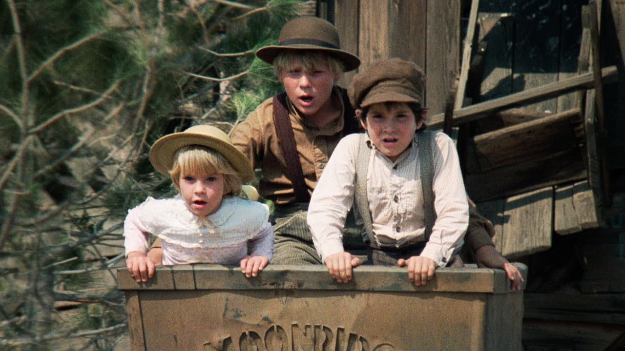 The Apple Dumpling Gang still 2