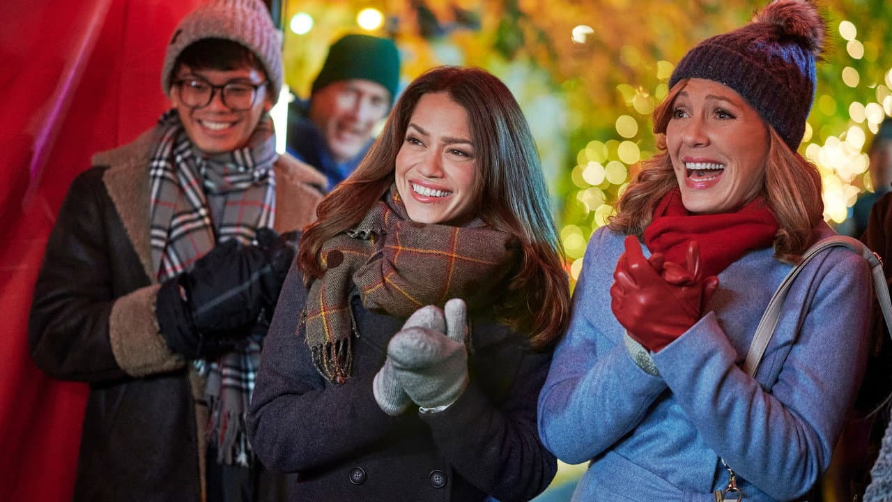 Five Star Christmas still 4