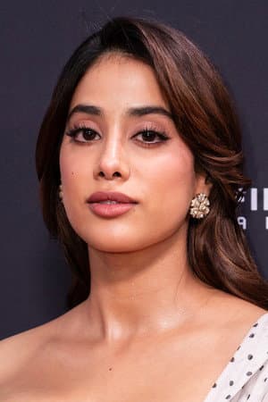 Janhvi Kapoor's Concealer, Pink Blush & Nude Lips Look