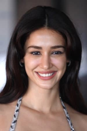 Awarapan 2 Fees: Disha, Shabana Combined Below Emraan’s