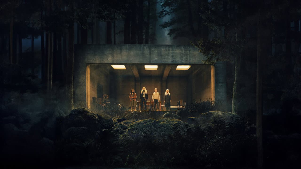 The Watchers still 8