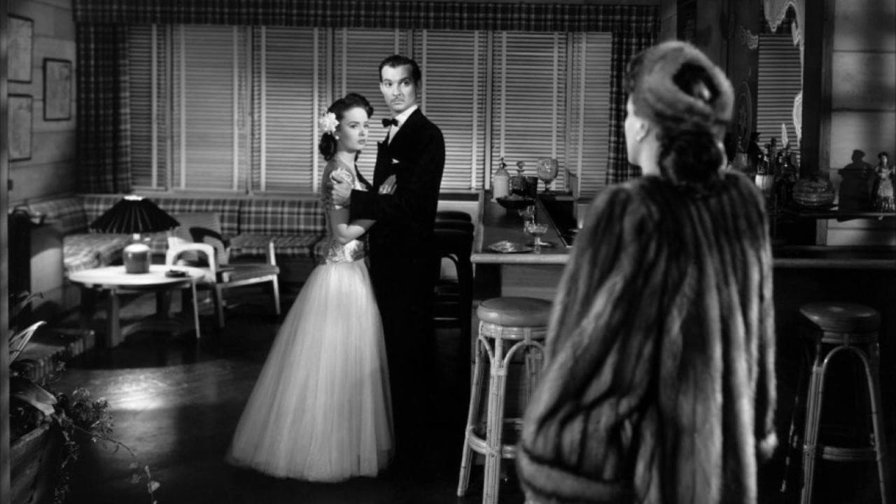 Mildred Pierce still 4