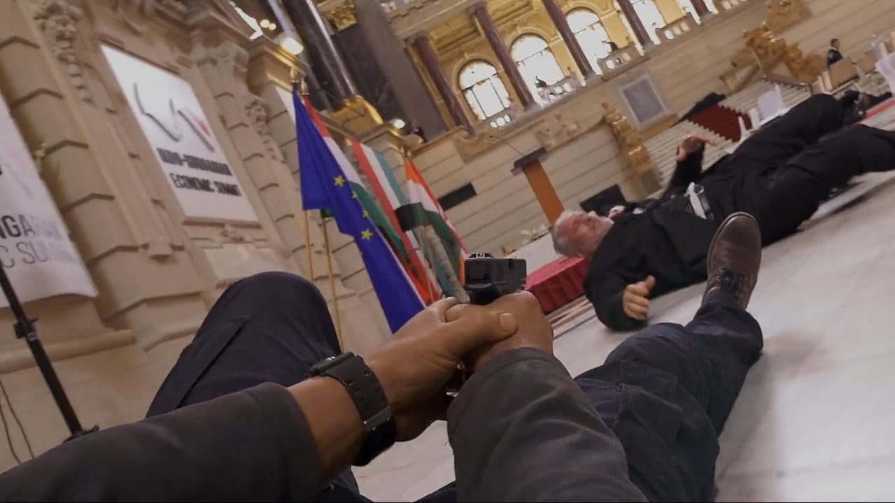 Force 2 still 4