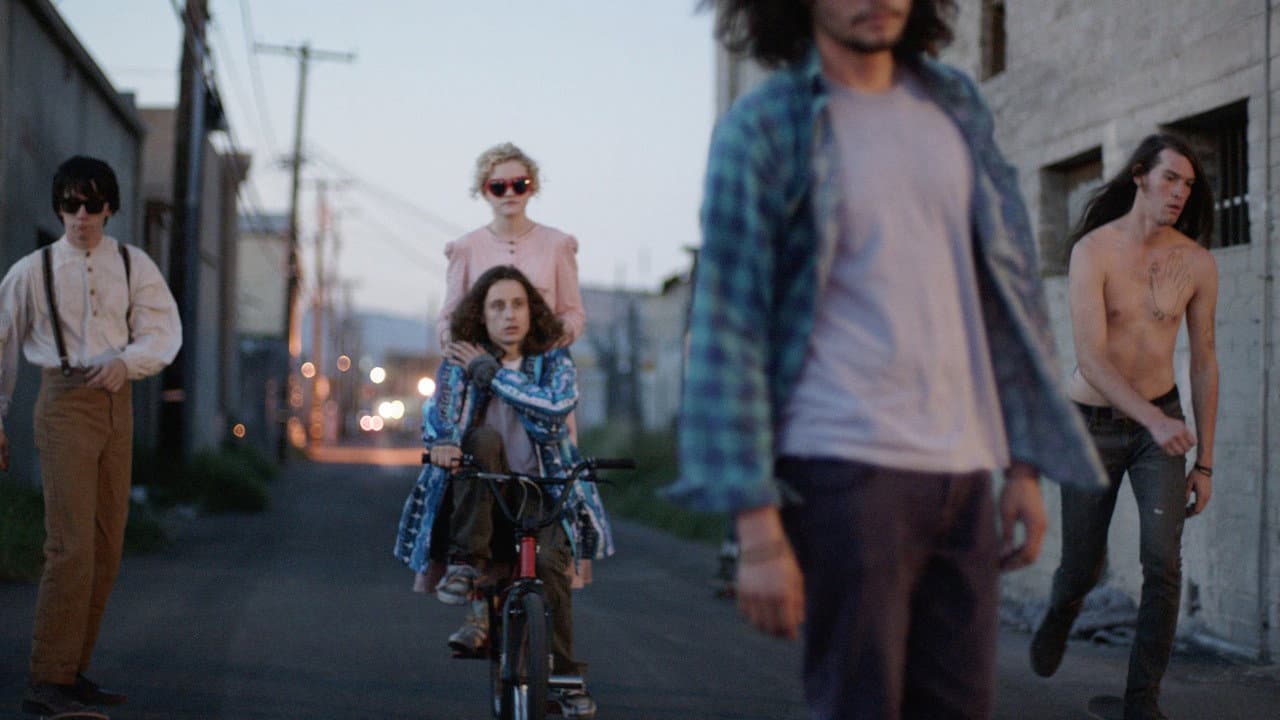 Electrick Children still 6