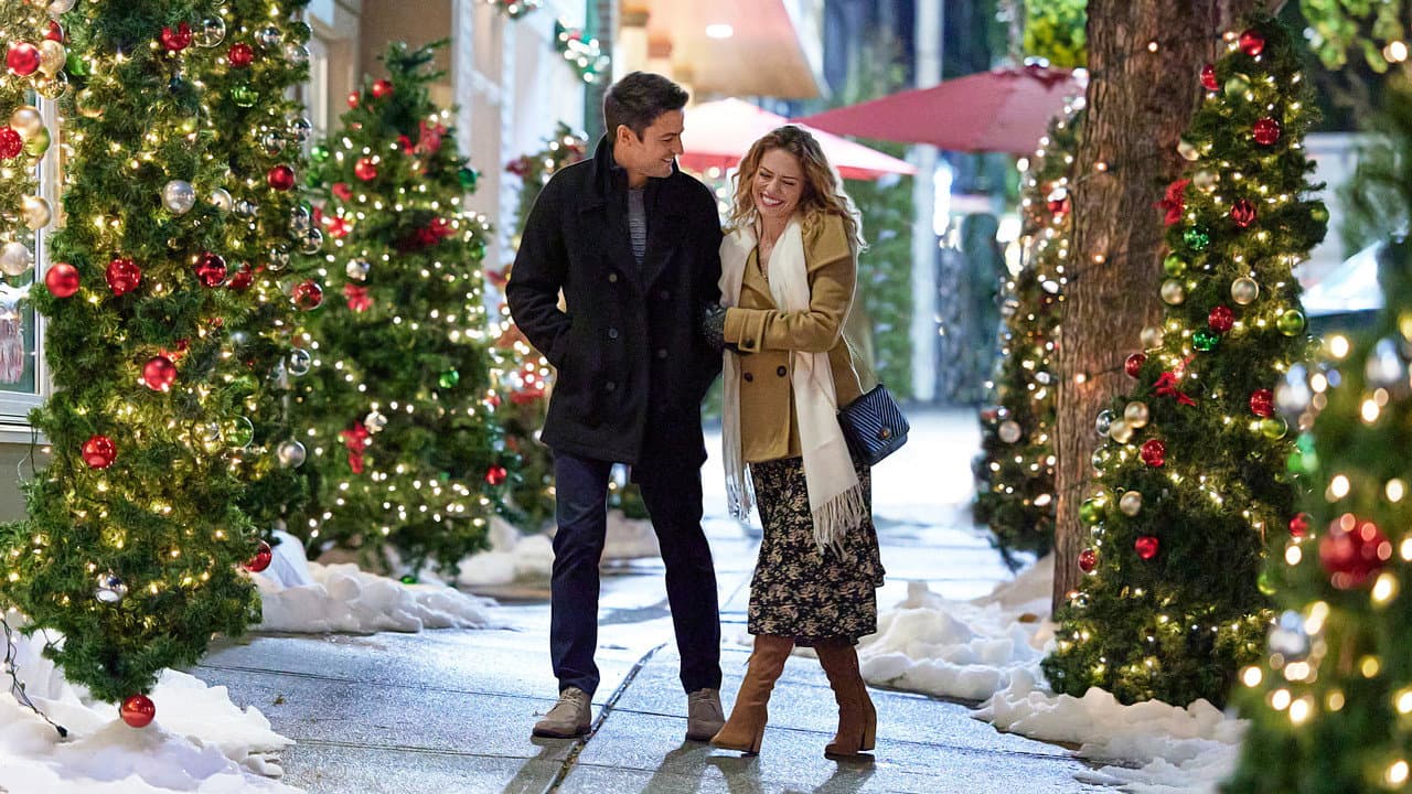 An Unexpected Christmas still 3