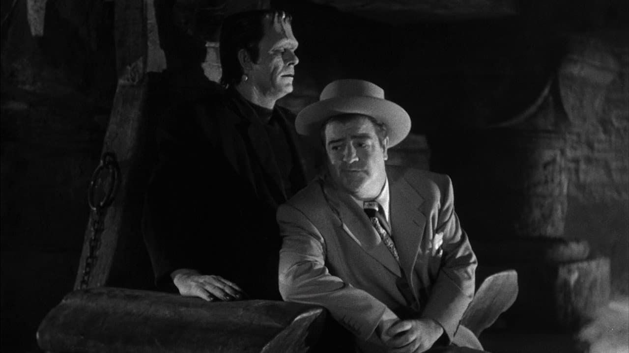 Bud Abbott and Lou Costello Meet Frankenstein still 5