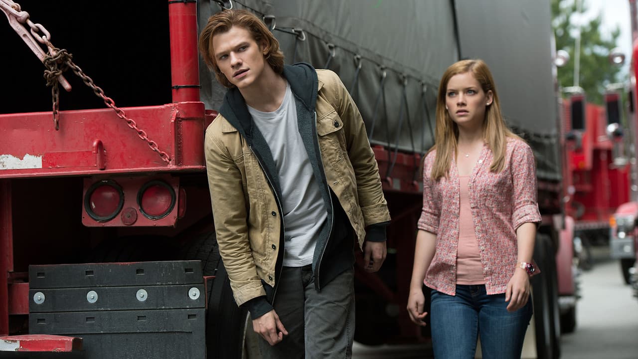 Monster Trucks still 8