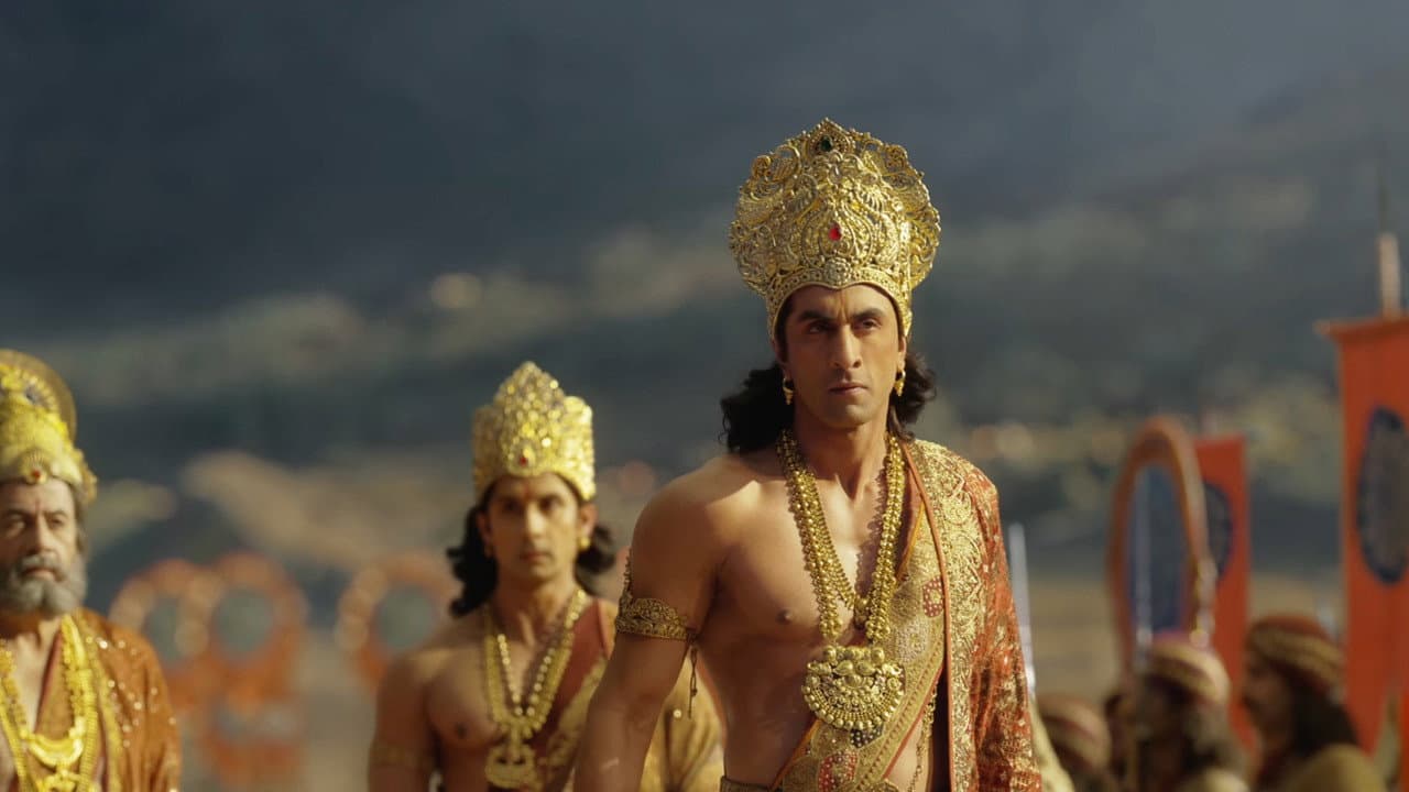 Arun Govil Praises Ranbir Kapoor in Nitesh Tiwari's still 4